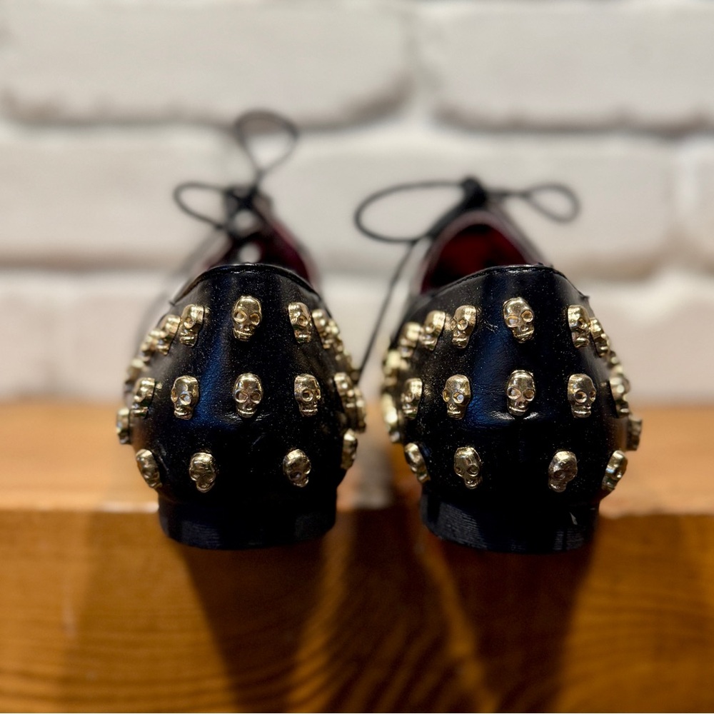 Iron Fist Skull Stud Oxford Flats 8 Boutique Goth Punk Luxe Statement Goth NIB - Picture 5 of 14